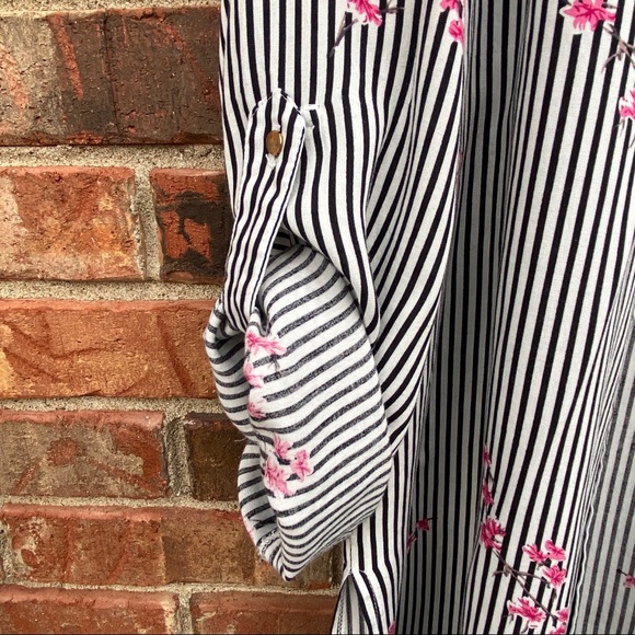 Solitaire Long Button Down Tunic Top Floral M - Picture 6 of 7